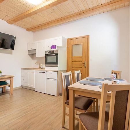 Jezierzany Apartamenty Stodola מראה חיצוני תמונה